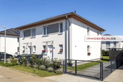 IMMOBERLIN.DE - Exzellente Doppelhaushälfte in familienfreundlicher Lage