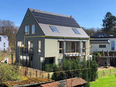 "Haus in Haus"  in Refrath mit privatem Garten und 2 Stellplätzen