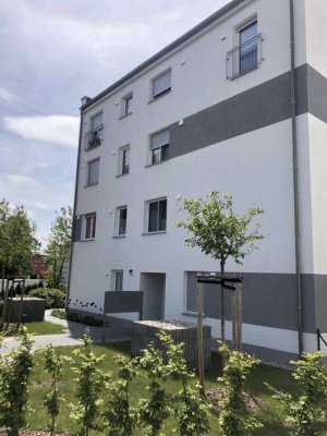 Moderne 3-Raum-Wohnung mit Garten, Einbauküche und vielen Extras