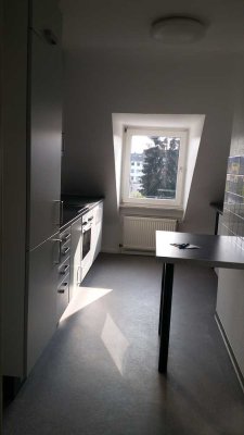 tolle 3 DG-Wohnung mit Einbauküche in ruhiger Lage L.M.Str.