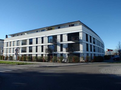 Exklusive 2-Raumwohnung im Erdgeschoss mit Garten, EBK und 1 Hochgaragenstellplatz