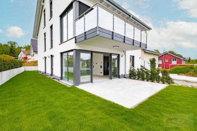Wohnen im Luxus-Neubau!
Erstbezug - 4 Zimmerwohnung mit Terrasse und großem Garten