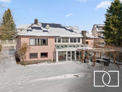 Traumhafter Weitblick! Modernisiertes Einfamilienhaus mit Pool, Wintergarten und Sauna