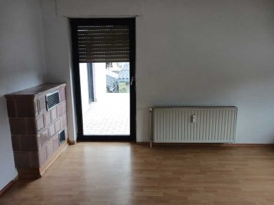 Schöne 3-Zimmer-Erdgeschosswohnung mit Balkon in Waldmohr