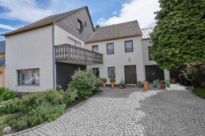 Günstiges, gepflegtes 7-Zimmer-Einfamilienhaus in Monzelfeld
