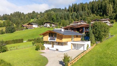 Liebevoll renoviertes Einfamilienhaus in sonniger Hanglage