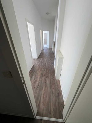 +++großzügige 2 Zimmer Wohnung mit Abstellraum im 2.OG +++