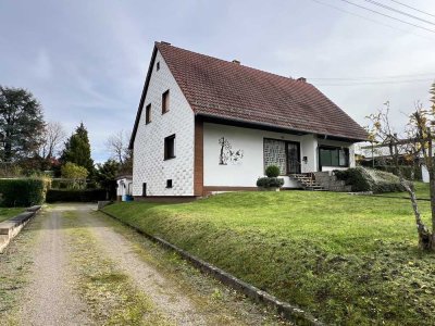 Ein- oder Zweifamilienhaus im Herzen von Höheinöd