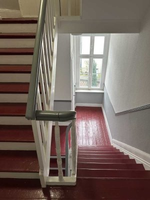 Helle 2-Zimmer-Wohnung in Barmen mit großer Küche und französischem Balkon.