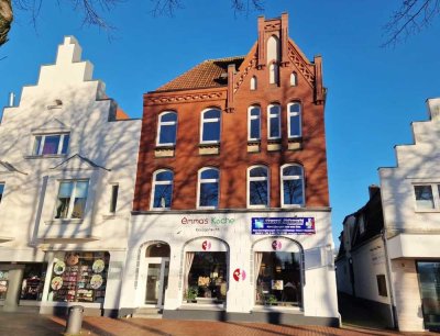 Vollvermietetes Wohn- und Geschäftshaus direkt am Marktplatz! 2x Gewerbe u. 4x Wohneinheiten