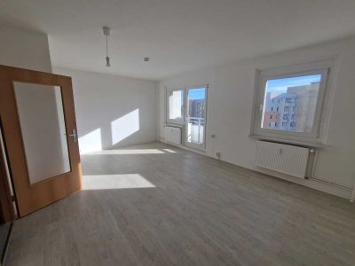 Endlich wieder eine 3-Zimmer-Wohnung mit Balkon in Hohenstücken zu vermieten!
