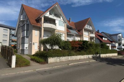 Helle und gepflegte 3-Zimmer-Wohnung in beliebter Lage von Friedrichshafen mit Seeblick
