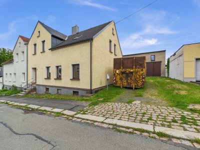 Charmante Altbau-Doppelhaushälfte mit Nebengebäude/Garage & großem Gartengrundstück
