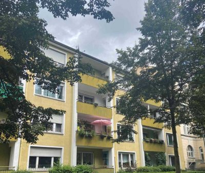 Schöne sanierte 3-Zimmer-Wohnung mit Balkon in Stadtlage