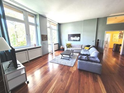 Stilvolle 5,5 Zimmer Altbauwohnung mit hohen Decken in repräsentativer Stadtvilla nahe Luisenpark