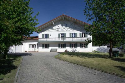 Repräsentatives Einfamilienhaus mit Einliegerwohnung und Naturbezug