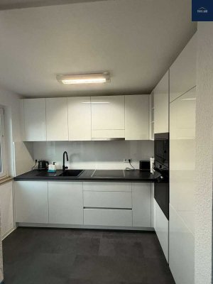 +Nette 2-Zi.Whg.im EG mit Terrasse,Balkon&EBK in schöner Lage von Gerlingen+