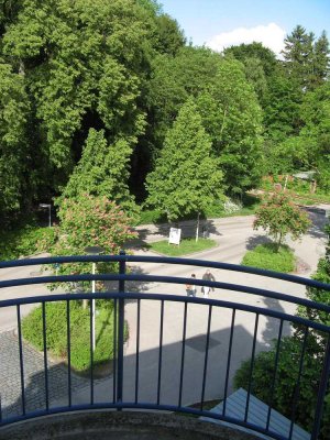 **Preisreduzierung! /Bestlage "Altenerding"  2-Zimmer + Galerie + Südbalkon