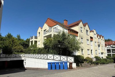 Bad Soden: Wohnerlebnis auf zwei Ebenen: Lichtverwöhnte 4 Zimmer-Maisonettewohnung!