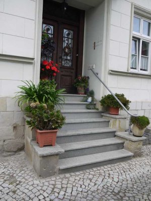 Stilvolle Altbauwohnung im EG / Hochparterre einer Jugendstilvilla mit fairen Heizkosten