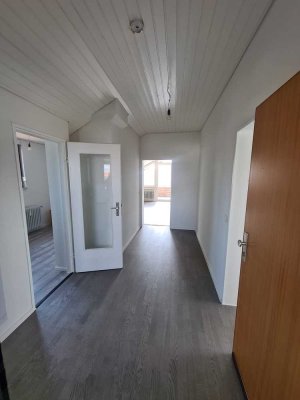 Sonnige 2- Zimmer-Wohnung, Balkon