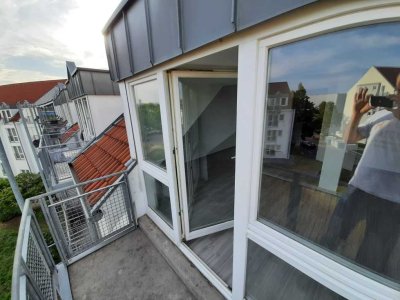 Kleine sonnige 1-Zimmer Wohnung mit Balkon und TG in Worms, zentrumsnah