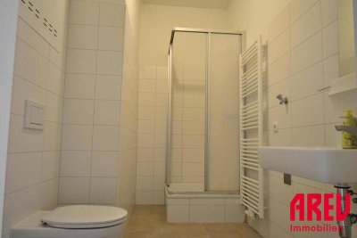 SCHÖNE 2 ZIMMERWOHNUNG MIT NEUER KÜCHE- SANDGASSE 14 Top 06