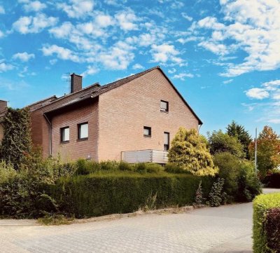 Charmantes Reihenendhaus mit Einliegerwohnung in bevorzugter, grüner Wohnlage