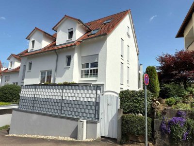 Helle 4-Zimmer-Maisonette-Wohnung mit geh. Innenausstattung mit Balkon und EBK in Filderstadt
