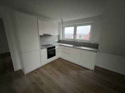 (Fast) Neue und sehr schöne Dachgeschoss Wohnung in Esslingen Berkheim