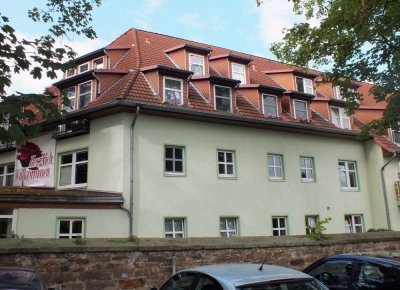 Wohnen in der Seniorenresidenz Rosengarten in Bückeburg.
Nur wenige Meter vom Schlosspark entfernt