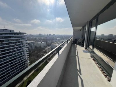 2-Zimmer Penthousewohnung mit einzigartigem Blick über München!