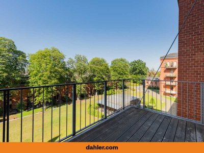 Historic living in Sanssouci Park - Attractive 2-room apartment in a listed ensemble
