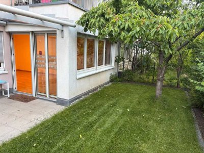 4,5-Zimmer-EG Wohnung, frisch renoviert, mit eigenem Garten/Terrasse, EBK, Hünerberg Süd