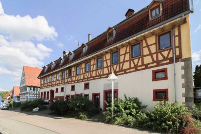 2-Zimmer-Wohnung im 1. Stock mit Stellplatz im Herzen von Vöhringen