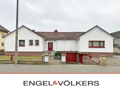 Exklusives schönes Anwesen mit großzügigem Grundstück