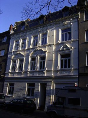 Apartment im Kreuzviertel; möbliert in bester Lage