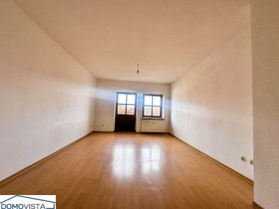 2-Raum-Dachgeschosswohnung mit Balkon und Einbauküche