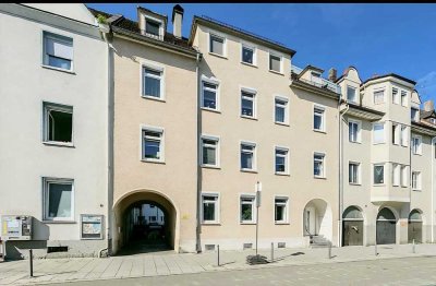 Altbau (4-Zi.) in City-Lage Neu-Ulm, Donaunähe