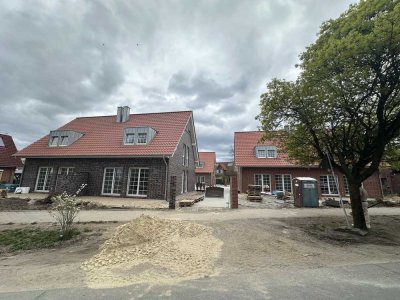 Neubau-Doppelhaushälften in Burgwedel-Thönse - Letzte Einheit zu vergeben