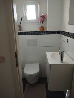 Ein Zimmer Wohnung in 2er WG zu vermieten
