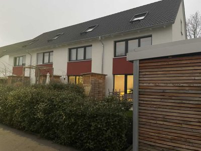 Neuwertiges 4-Zimmer-Reihenhaus mit EBK in Kenzingen