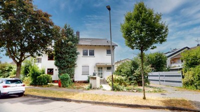 Perfekt für junge Familien: Charmantes Reiheneckhaus mit Garten in Durmersheim