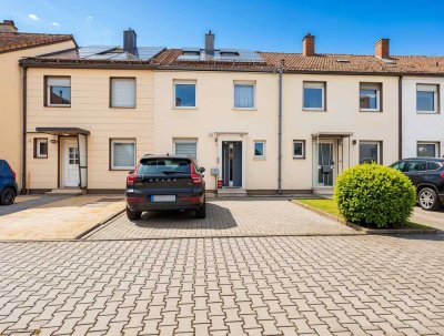 Licht, Raum &amp; Lebensqualität – Modernes Reihenmittelhaus mit Garten in ruhiger Lage von Augsburg