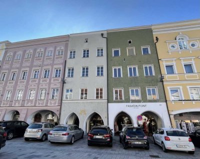 Historisches Stadthaus am Stadtplatz Neuötting - mit Denkmal AfA