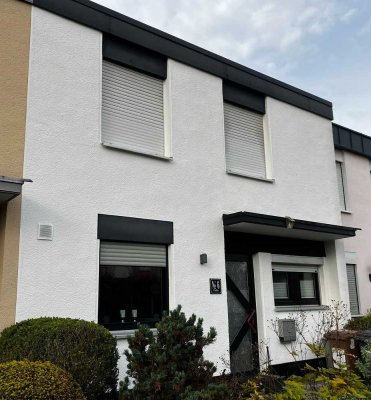 Gepflegtes Reihenmittelhaus mit Garage in bester Lage von Vellmar (Musikerviertel)