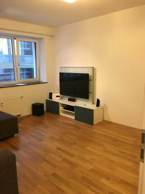 2-Zimmer-Wohnung in zentraler Lage am Rhein/Hbf – befristet bis Juni 2027 (ggf. verlängerbar)