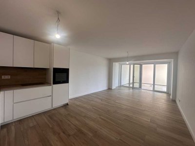 NEUBAU - Stilvolle 4-Zimmer-Wohnung mit EBK und großer Loggia