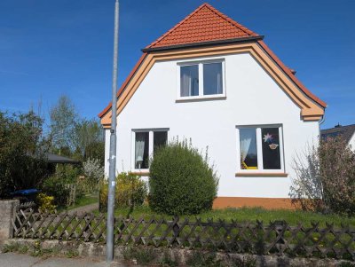 Charmantes Einfamilienhaus in Lübeck-Buntekuh mit Garage und Garten
