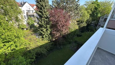 Erstbezug, 3ZKBB vollständig sanierte u. renovierte Wohnung zentral u. ruhig.